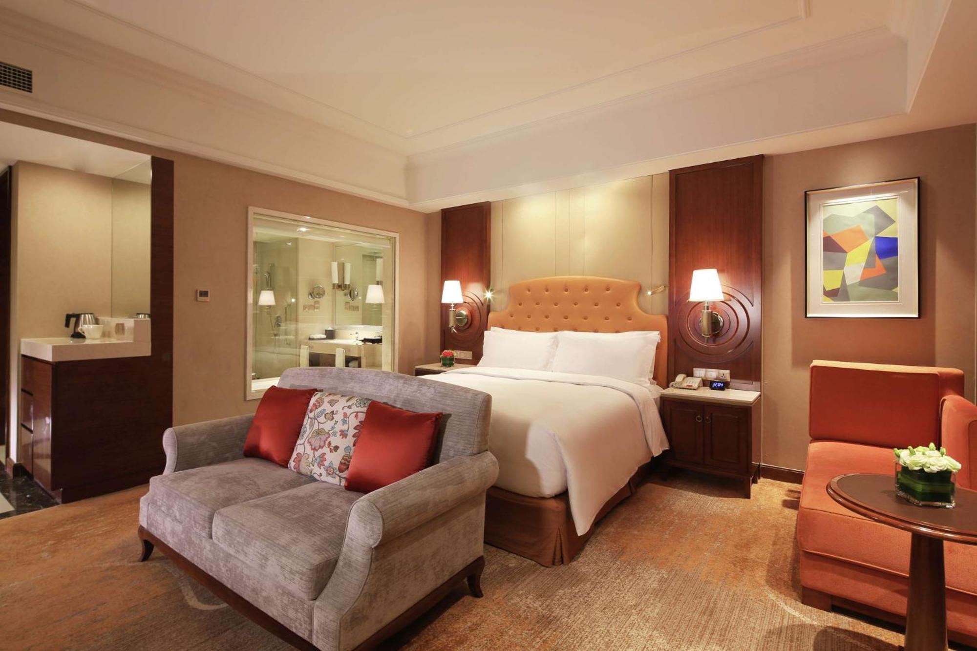 Doubletree By Hilton Ningbo - Chunxiao Hotel Exterior photo