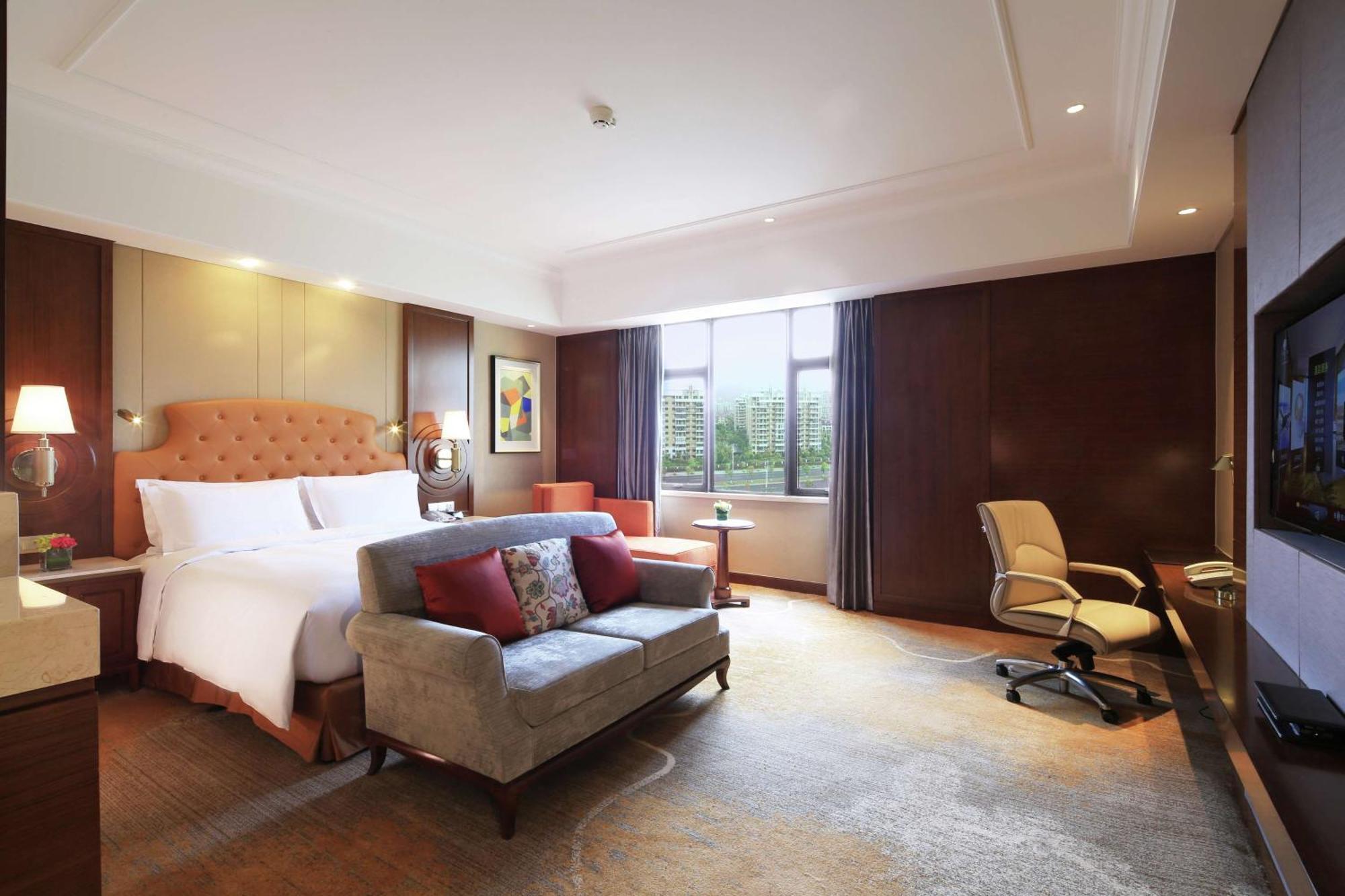 Doubletree By Hilton Ningbo - Chunxiao Hotel Exterior photo
